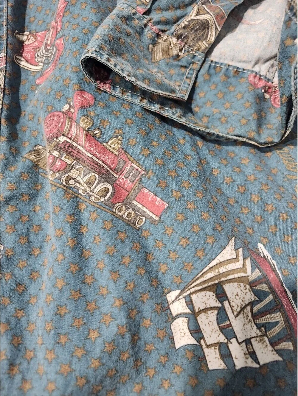Vintage Levi's Long Sleeve Shirt Mens Southwestern All Over Print - Size Large